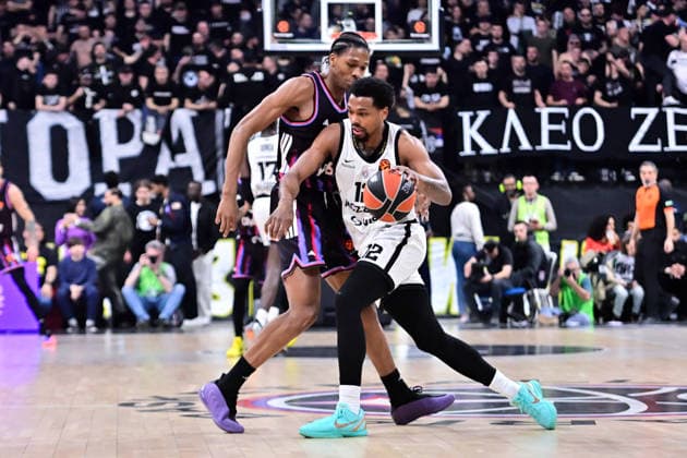 BASKET : Paris Basket vs Partizan Belgrade - Euroleague - 19 03 2026 ALLAN DOKOSSI of Paris Basket and STERLING BROWN of Partizan during the Euroleague match between Paris Basketball and Partizan Mozzart Bet Belgrade at Adidas Arena on March 19, 2026 in Paris, France. ( Photo by Federico Pestellini PSNewz ) - ParisFrance  Copyright: xFedericoxPestellinix