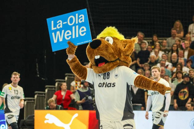 Dortmund, Germany 19 March 2026 Handball international friendly match Germany vs Egypt In the picture symbolic picture mascot with sign La Ola wave Copyright: HMBxMedia MadeleinexFantini