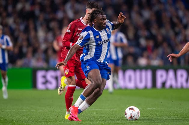 FC Porto v VfB Stuttgart - UEFA Europa League 2025 26 Round of 16 Second Leg Terem Moffi of FC Porto is seen in action during the UEFA Europa League 2025 26 Round of 16 second leg match between FC Porto and VfB Stuttgart at Estadio do Dragao in Porto, Portugal, on March 19, 2026. Porto Porto Portugal  Copyright: xMiguelxLemosx originalFilename:lemos-fcportox260319_npWly.jpg