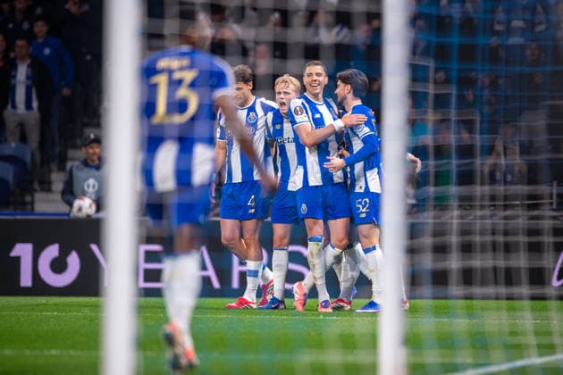 FC Porto v VfB Stuttgart - UEFA Europa League 2025 26 Round of 16 Second Leg Victor Froholdt from FC Porto celebrates his goal during the UEFA Europa League 2025 26 Round of 16 second leg match between FC Porto and VfB Stuttgart at Estadio do Dragao in Porto, Portugal, on March 19, 2026. Porto Porto Portugal  Copyright: xMiguelxLemosx originalFilename:lemos-fcportox260319_npLmb.jpg