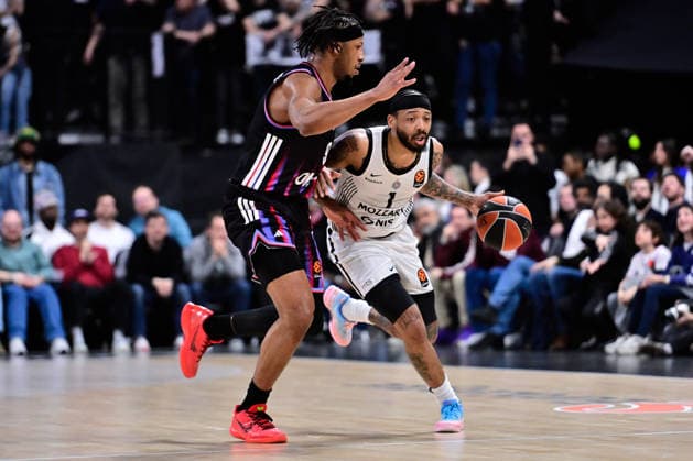 BASKET : Paris Basket vs Partizan Belgrade - Euroleague - 19 03 2026 CARLIK JONES of Partizan and LAMAR STEVENS of Paris Basket during the Euroleague match between Paris Basketball and Partizan Mozzart Bet Belgrade at Adidas Arena on March 19, 2026 in Paris, France. ( Photo by Federico Pestellini PSNewz ) - ParisFrance  Copyright: xFedericoxPestellinix