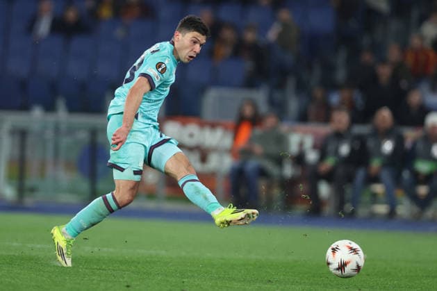 CALCIO - UEFA Europa League - AS Roma vs Bologna FC Rome, Italy - March 19, 2025: Nicolo Cambiaghi (Winger) of Bologna FC 1909 score the goal 3-4 and celebrate with the teammates during the UEFA Europe League 2025 2026, Round of 16 second leg, between AS Roma vs Bologna FC 1909 at stadium in Rome Roma Italy  Copyright: xIPAxSport ABACAx
