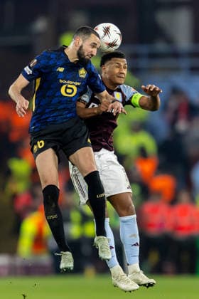Aston Villa v Lille OSC, Europa League Lille midfielder Nabil Bentaleb (6) heads the ball from Aston Villa forward Ollie Watkins (11) during the Europa League match between Aston Villa and Lille OSC at Villa Park, Birmingham, UK on 19 March 2026. Birmingham Villa Park West Midlands UK Editorial use only , Copyright: xManjitxNarotrax PSI-23923-0159