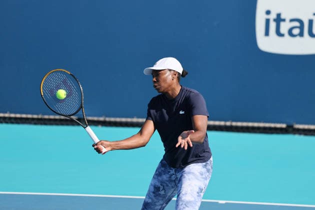 March 19, 2026, Miami Gardens, Florida, United States Of America: MIAMI GARDENS, FLORIDA - MARCH 19: Venus Williams of the United States practices on day 3 of the Miami Open at Hard Rock Stadium on March 19, 2026 in Miami Gardens, Florida. ...People: Venus Williams Miami Gardens United States Of America - ZUMAs214 20260319_ada_s214_010 Copyright: xSMGx