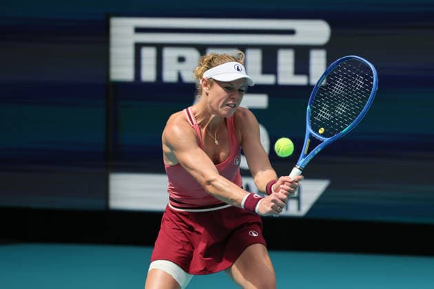 March 19, 2026, Miami Gardens, Florida, United States Of America: MIAMI GARDENS, FLORIDA - MARCH 19: Alexandra Eala of the Philippines defeats Laura Siegemund of Germany during their match on day 3 of the Miami Open at Hard Rock Stadium on March 19, 2026 in Miami Gardens, Florida. ...People: Laura Siegemund Miami Gardens United States Of America - ZUMAs214 20260319_ada_s214_016 Copyright: xSMGx