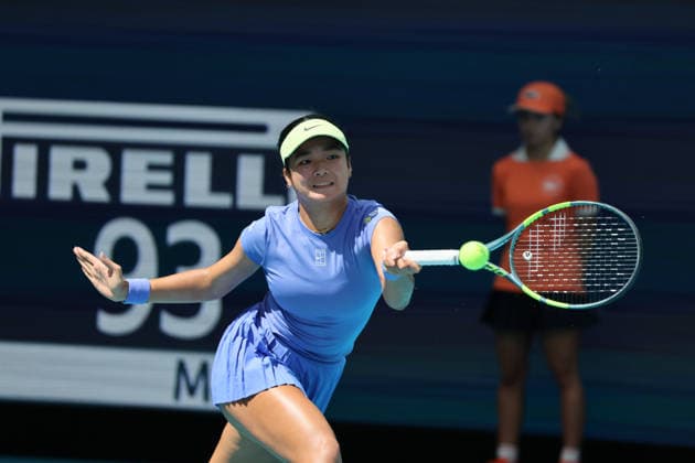 March 19, 2026, Miami Gardens, Florida, United States Of America: MIAMI GARDENS, FLORIDA - MARCH 19: Alexandra Eala of the Philippines defeats Laura Siegemund of Germany during their match on day 3 of the Miami Open at Hard Rock Stadium on March 19, 2026 in Miami Gardens, Florida. ...People: Alexandra Eala Miami Gardens United States Of America - ZUMAs214 20260319_ada_s214_025 Copyright: xSMGx