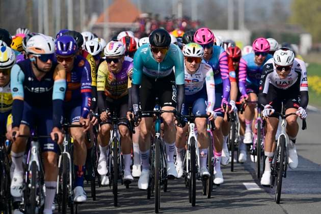 Bredene Koksijde Classic 2026 Cycling Race KOKSIJDE, BELGIUM - MARCH 20 : illustration picture peloton during the 24th edition of Bredene Koksijde Classic an UCI ProSeries 1.Pro one day cycling road race for Men Elite of km with start in Bredene and finish in Koksijde on March 20, 2026 in Koksijde, Belgium, 20 03 2026 ( Motordriver Stephan Boone - Koksijde Belgium  Copyright: xJanxDexMeuleneirx