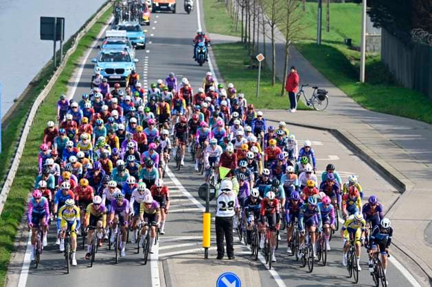 Bredene Koksijde Classic 2026 Cycling Race KOKSIJDE, BELGIUM - MARCH 20 : illustration picture peloton during the 24th edition of Bredene Koksijde Classic an UCI ProSeries 1.Pro one day cycling road race for Men Elite of km with start in Bredene and finish in Koksijde on March 20, 2026 in Koksijde, Belgium, 20 03 2026 ( Motordriver Stephan Boone - Koksijde Belgium  Copyright: xJanxDexMeuleneirx