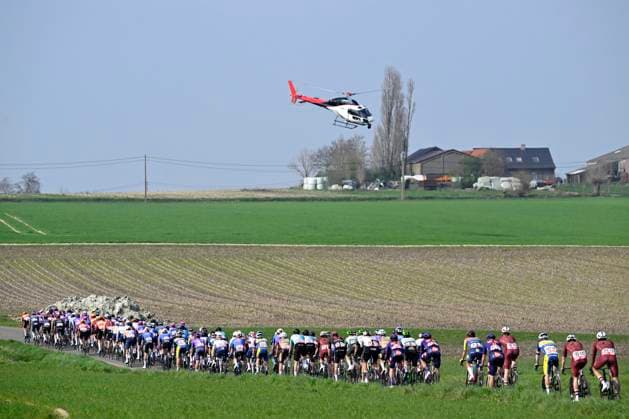 Bredene Koksijde Classic 2026 Cycling Race KOKSIJDE, BELGIUM - MARCH 20 : illustration picture peloton during the 24th edition of Bredene Koksijde Classic an UCI ProSeries 1.Pro one day cycling road race for Men Elite of km with start in Bredene and finish in Koksijde on March 20, 2026 in Koksijde, Belgium, 20 03 2026 ( Motordriver Stephan Boone - Koksijde Belgium  Copyright: xJanxDexMeuleneirx