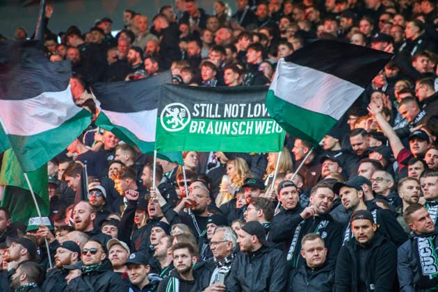 Germany Soccer 2 Bundesliga 2025 2026, Matchday 27 Hannover 96 vs Eintracht Braunschweig Heinz von Heiden Arena Stadion Hannover Spectators, Fans, Stand, Flag, Banner, Banner, Choreography, Fan choreography, Hannover Copyright: xAymanxAlahmedx