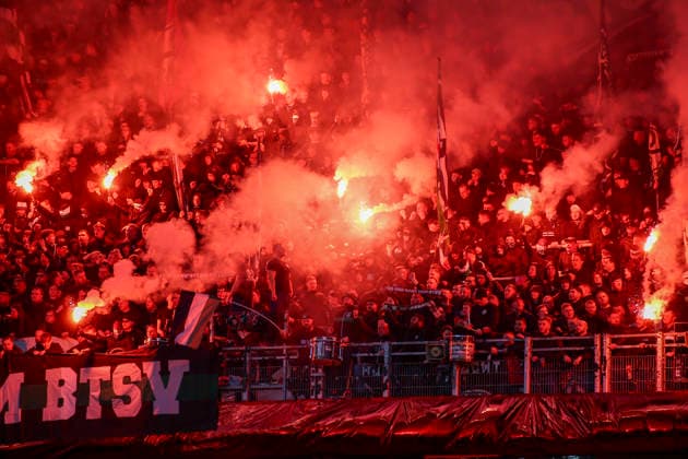 Germany Soccer 2 Bundesliga 2025 2026, Matchday 27 Hannover 96 vs Eintracht Braunschweig Heinz von Heiden Arena Stadion Hannover Spectators, Fans, Stand, Flag, Banner, Banner, Choreography, Fan choreography, Hannover Copyright: xAymanxAlahmedx