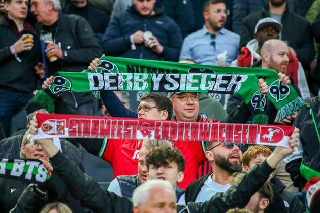 Germany Soccer 2 Bundesliga 2025 2026, Matchday 27 Hannover 96 vs Eintracht Braunschweig Heinz von Heiden Arena Stadion Hannover Spectators, Fans, Stand, Flag, Banner, Banner, Choreography, Fan choreography, Hannover Copyright: xAymanxAlahmedx