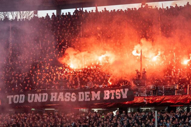 Germany Soccer 2 Bundesliga, 27 Matchday 2025 2026, Hannover 96 - Eintracht Braunschweig on 20 03 in Hannover Heinz von Heiden Arena Fans, banner, flag, banner, pyro, derby Copyright: xSvenxHeidmannx