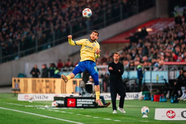 2 Bundesliga Hannover 96 vs Eintracht Braunschweig, 20 03 2026 Mehmet Can Aydin Eintracht Braunschweig, 8 heads the ball Football, 2 Bundesliga, Matchday 27 Hannover 96 vs Eintracht Braunschweig on 20 03 2026 at Heinz von Heiden Arena, Hannover DFL REGULATIONS PROHIBIT ANY USE OF PHOTOGRAPHS AS IMAGE SEQUENCES AND OR QUASI VIDEO Copyright: xBEAUTIFULxSPORTS Tonhäuserx