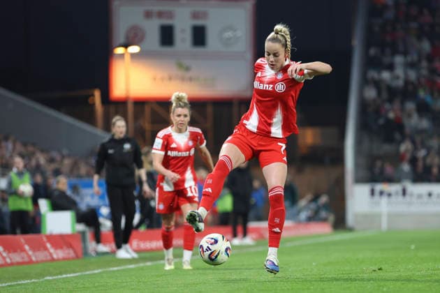 Giulia Gwinn FC Bayern Munich in action, on the ball, single action during the Woman Bundesliga match between SGS Essen and Bayern Munich at Stadion an der Hafenstraße on March 20 in Essen, Germany Photo by Oliver Kaelke DeFodi Images Giulia Gwinn FC Bayern München controls the ball during the Woman Bundesliga match between SGS Essen and Bayern München at Stadion an der Hafenstraße on March 20, 2026 in Cologne, Germany Photo by Oliver Kaelke DeFodi Images DFL regulations prohibit any use of photographs as image sequences and or quasi video Photo by Oliver Kaelke DeFodi Images