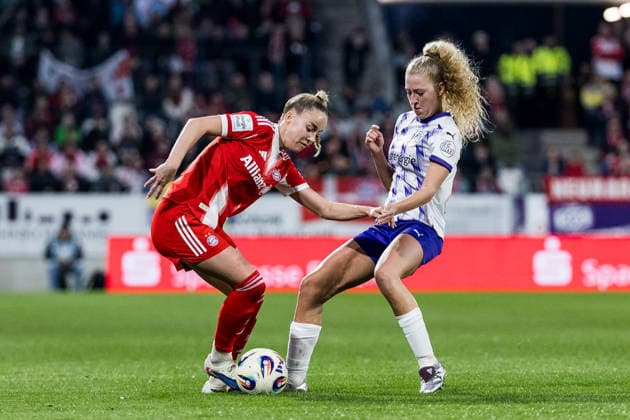 GOOGLE PIXEL Womens Bundesliga, SGS Essen FC Bayern Munich 20 03 2026 duel Giulia Gwinn FC Bayern Munich, 7 , Julie Terlinden SGS Essen, 2 GOOGLE PIXEL Womens Bundesliga, SGS Essen FC Bayern Munich, Essen, Stadion an der Hafenstrasse on 20 03 2026 DFB REGULATIONS PROHIBIT ANY USE OF PHOTOGRAPHS AS IMAGE SEQUENCES AND OR QUASI VIDEO Copyright: xBEAUTIFULxSPORTS Wunderlx