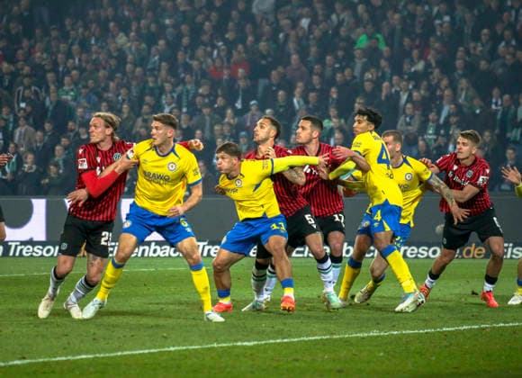 Germany Soccer 2 Bundesliga 2025 2026, Matchday 27 Hannover 96 vs Eintracht Braunschweig Heinz von Heiden Arena Stadion Hannover Virgil GhiÅ£Äƒ Virgil Ghita Hannover 96, 5 Stefan Teitur ÃžorÃ°arson Stefan Teitur Thordarson Hannover 96, 23 Maik Nawrocki Hannover 96, 6 Jovan MijatoviÄ‡ Jovan Mijatovic Eintracht Braunschweig, 11 Florian Flick Eintracht Braunschweig, 6 Johan Gomez Johan Gomez Eintracht Braunschweig, 44 Hannover Copyright: xAymanxAlahmedx