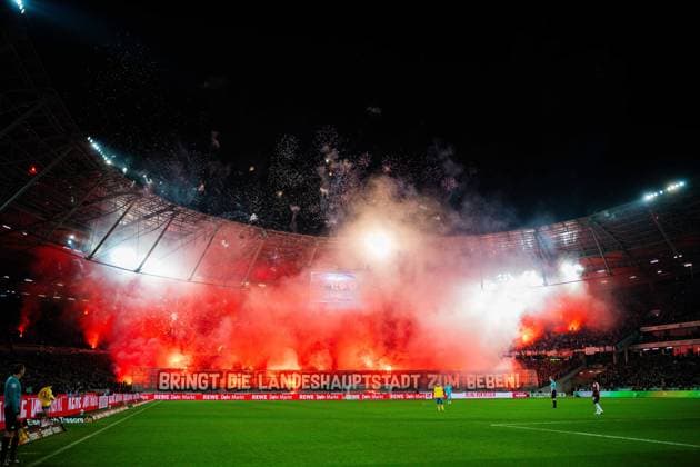 20 03 2026 Football, 2025 2026, 2 Bundesliga, Matchday 27, Hannover 96 Eintracht Braunschweig Fans Hannover with pyrotechnics and fireworks DFL REGULATIONS PROHIBIT ANY USE OF PHOTOGRAPHS AS IMAGE SEQUENCES AND OR QUASI VIDEO