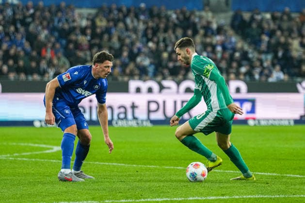 2 Bundesliga, Karlsruher SC vs. SpVgg Greuther Fürth, 20 03 2026 Duel between Nicolai Rapp Karlsruher SC, 6 and Branimir Hrgota SpVgg Greuther Fürth, 10 2 Bundesliga, Karlsruher SC vs. SpVgg Greuther Fürth, BBBank Wildpark Karlsruhe, 20 03 2026 DFB DFL REGULATIONS PROHIBIT ANY USE OF PHOTOGRAPHS AS IMAGE SEQUENCES AND OR QUASI VIDEO Copyright: xBEAUTIFULxSPORTS Boscox