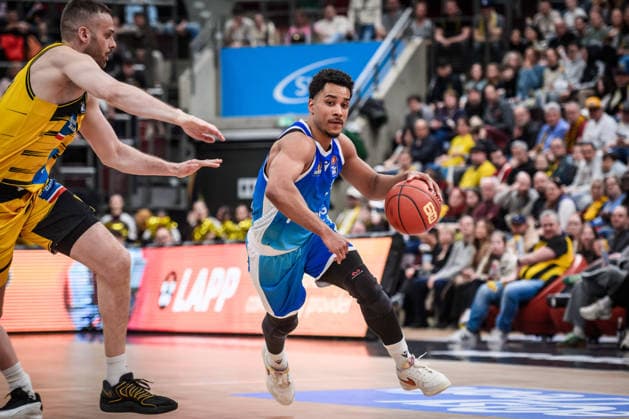 Garai Zeeb Frankfurt Skyliners, 03 vs Jonas Wohlfarth Bottermann MHP RIESEN Ludwigsburg, 18 , li GER, MHP Riesen Ludwigsburg vs Skyliners Frankfurt, Basketball Bundesliga, easycredit BBL, 25 Matchday, Season 2025 2026, 20 03 2026 GER, MHP Riesen Ludwigsburg vs Skyliners Frankfurt, Basketball Bundesliga, easycredit BBL, 25 Matchday, Season 2025 2026, 20 03 2026 Ludwigsburg Copyright: xSandyxDinkelackerx EP_SDR