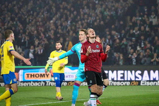 Germany Soccer 2 Bundesliga 2025 2026, Matchday 27 Hannover 96 vs Eintracht Braunschweig Heinz von Heiden Arena Stadion Hannover Stefan Teitur ÖžorÃ°arson Stefan Teitur Thordarson Hannover 96, 23 Ron Thorben Hoffmann Eintracht Braunschweig, 1 Hannover Copyright: xAymanxAlahmedx