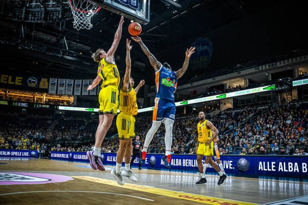 Basketball Berlin 20 03 2026 Season 2025 2026 EasyCredit BBL 1 Bundesliga Men, Men Alba Berlin Rostock Seawolves TJ Crockett Rostock, No 00