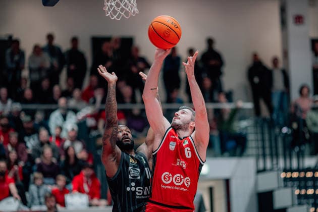 BB 2BL SBB Baskets Tigers Tuebingen Martin Bogdanov SBB Baskets , Jordan Nathaniel Johnson Tigers Tuebingen during the 2025 2026 season in the 2 Barmer Basketball Bundesliga Pro A on matchday 28 between SBB Baskets and Tigers Tuebingen at Wolfgang Lakenmacher Halle on March 20, 2026 in Magdeburg, Sachsen Anhalt, Germany