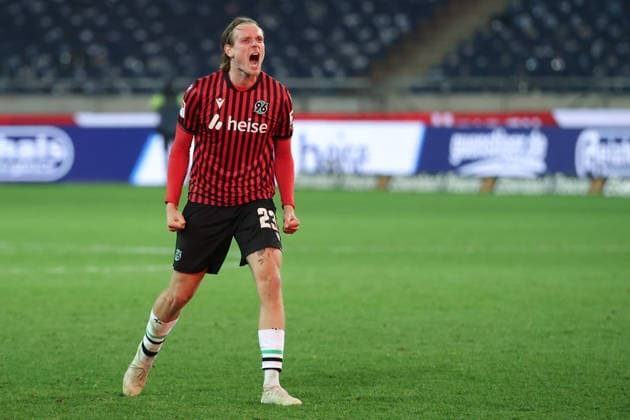 2 Bundesliga Hannover 96 Eintracht Braunschweig on 20 03 2026 at Heinz von Heiden Arena in Hannover Cheers and joy about the derby victory at Stefan Teitur Thordarson Hannover MH