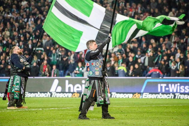 Germany Soccer 2 Bundesliga 2025 2026, Matchday 27 Hannover 96 vs Eintracht Braunschweig Heinz von Heiden Arena Stadion Hannover Spectators, Fans, Stand, Flag, Banner, Banner, Choreography, Fan choreography, Hannover Copyright: xAymanxAlahmedx