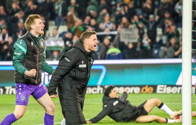 Germany Soccer 2 Bundesliga 2025 2026, Matchday 27 Hannover 96 vs Eintracht Braunschweig Heinz von Heiden Arena Stadion Hannover Joy, emotions, jubilation Enzo Leopold Hannover 96, 8 Hannover Copyright: xAymanxAlahmedx