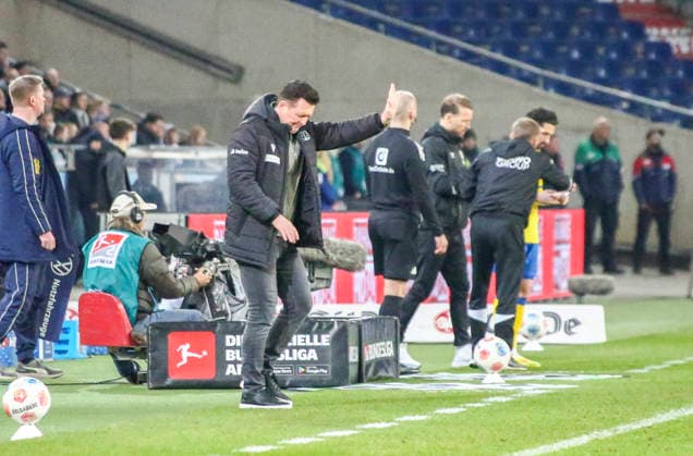 Germany Soccer 2 Bundesliga 2025 2026, Matchday 27 Hannover 96 vs Eintracht Braunschweig Heinz von Heiden Arena Stadion Hannover Christian Titz Coach Hannover 96 Hannover Copyright: xAymanxAlahmedx