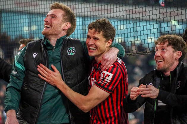 Germany Soccer 2 Bundesliga 2025 2026, 27 Matchday Hannover 96 vs Eintracht Braunschweig Heinz von Heiden Arena Stadion Hannover Joy, emotions, jubilation Leo Weinkauf Hannover 96, 30 Benedikt Pichler Hannover 96, 11 Hannover Copyright: xAymanxAlahmedx