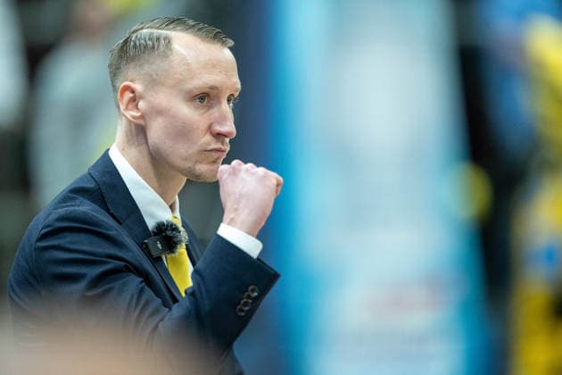 Mikko Riipinen MHP RIESEN Ludwigsburg, Head Coach , GER, MHP Riesen vs Skyliners Frankfurt, Basketball Bundesliga, easycredit BBL, 25 Matchday, Season 2025 2026, 20 03 2026, GER, MHP Riesen vs Skyliners Frankfurt, Basketball Bundesliga, easycredit BBL, 25 Matchday, Season 2025 2026, 20 03 2026 Ludwigsburg Copyright: xEibner-Pressefoto SaschaxWaltherx EP_EER