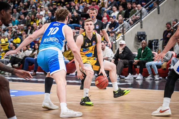 Johannes Patrick MHP RIESEN Ludwigsburg, 06 vs Jacob Holt Frankfurt Skyliners, 10 GER, MHP Riesen Ludwigsburg vs Skyliners Frankfurt, Basketball Bundesliga, easycredit BBL, 25 Matchday, Season 2025 2026, 20 03 2026 GER, MHP Riesen Ludwigsburg vs Skyliners Frankfurt, Basketball Bundesliga, easycredit BBL, 25 Matchday, Season 2025 2026, 20 03 2026 Ludwigsburg Copyright: xSandyxDinkelackerx EP_SDR