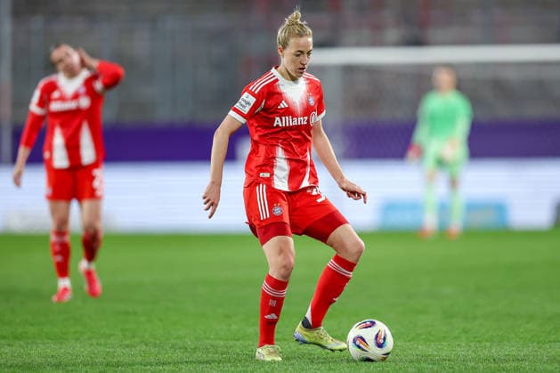 20 03 2026, Football, 1 Womens Bundesliga, SGS Essen FC Bayern München, Stadion Hafenstraße, Google Pixel Frauenbundesliga, 21 Spieltag, Saison 2025 2026 Carolin Simon FC Bayern Muenchen 30 DFB regulations prohibit any use of photographs as image sequences and or quasi video Nordrhein Westfalen Germany