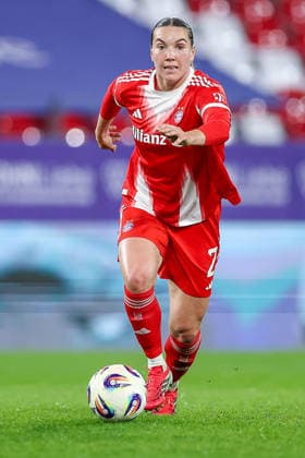 20 03 2026, Football, 1 Womens Bundesliga, SGS Essen FC Bayern München, Stadion Hafenstraße, Google Pixel Frauenbundesliga, 21 Spieltag, Saison 2025 2026 Vanessa Gilles FC Bayern Muenchen 02 DFB regulations prohibit any use of photographs as image sequences and or quasi video Nordrhein Westfalen Germany