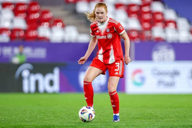 20 03 2026, Football, 1 Womens Bundesliga, SGS Essen FC Bayern München, Stadion Hafenstraße, Google Pixel Frauenbundesliga, 21 Matchday, Season 2025 2026 Stine Ballisager FC Bayern Muenchen 03 DFB regulations prohibit any use of photographs as image sequences and or quasi video Nordrhein Westfalen Germany