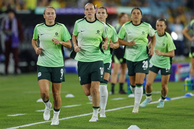 SYDNEY, AUSTRALIA - MARCH 21 Players of Australia during the warm-up routine before the Womens Asian Cup Australia 2026 Final match between Japan and Australia at Stadium Australia on March 21 2026 in Sydney, Australia Copyright: xMatthewxStarlingx xSPPx Sportspressphoto_SPR114699