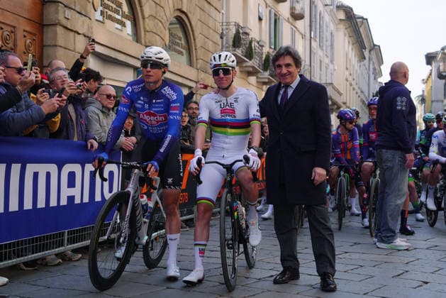 Mathieu Van Der Poel of Alpecin-Premier Tech and Urbano Cairo during the men s elite race of the Milano-Sanremo one day cycling race (298 km) from Pavia to Sanremo - North West Italy - March 20, 2026. - cycling .  Copyright: xSpada LaPressex