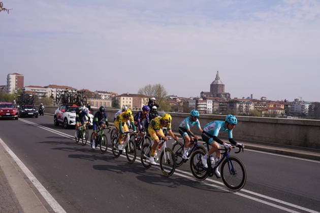 The race during the men s elite race of the Milano-Sanremo one day cycling race (298 km) from Pavia to Sanremo - North West Italy - March 20, 2026. - cycling .  Copyright: xFabioxFerrari LaPressex