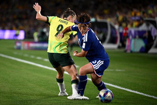 SOCCER ASIAN CUP WOMEN FINAL, Hana Takahashi of Japan competes for possession with Caitlin Foord of the Matildas during the AFC Women™s Asian Cup Final match between Japan and Australia at Stadium Australia in Sydney, Saturday, March 21, 2026. ( NO ARCHIVING, EDITORIAL USE ONLY SYDNEY NEW SOUTH WALES AUSTRALIA  Copyright: xDANxHIMBRECHTSx 20260321144731988835