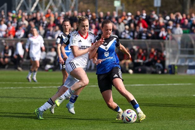 FRANKFURT AM MAIN, GERMANY 21 MARCH 2026 Eintracht Frankfurt Women vs HSV Women, 1 Womens Bundesliga, Stadion am Brentanobad v l , Laura Freigang Eintracht Frankfurt , Victoria Schulz Hamburger SV zweikampf, action, aktion, battles for the Ball Copyright: JoaquimxFerreira