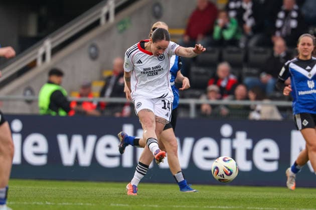 FRANKFURT AM MAIN, GERMANY 21 MARCH 2026 Eintracht Frankfurt Women v HSV Women, 1 Womens Bundesliga, Stadion am Brentanobad v l , shot on goal GÃ raldine Reuteler Eintracht Frankfurt Copyright: JoaquimxFerreira