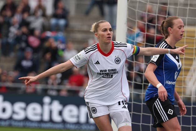 FRANKFURT AM MAIN, GERMANY 21 MARCH 2026 Eintracht Frankfurt Women vs HSV Women, 1 Womens Bundesliga, Stadion am Brentanobad v l , Laura Freigang Eintracht Frankfurt Goal celebration, celebrate the goal Copyright: JoaquimxFerreira