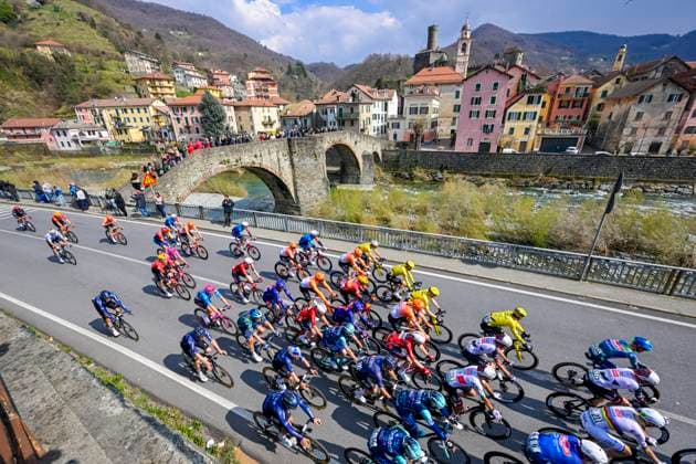 Milan Sanremo 2026 Cycling Race SANREMO, ITALY - MARCH 21 : Illustration picture of the peloton during the 117th edition of Milan Sanremo an UCI World Tour 1.UWT one day cycling road race for Men Elite of 298 km with start in Pavia and finish in Sanremo on March 21, 2026 in Sanremo, Italy, 21 03 2026 ( Motordriver Guy De Vuyst - Sanremo Italy  Copyright: xNicoxVereeckenx