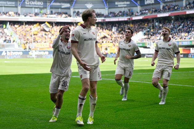 Paderborn, Home Deluxe Arena, 21 03 26, GER, Herren, 2 Bundesliga, Saison 2025 2026, SC Paderborn 07 Dynamo Dresden Bild Vincent VERMEIJ Dresden jubilates after his goal to 0 1 DFL regulations prohibit any use of photographs as image sequences and or quasi video NRW Germany
