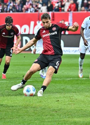 21 03 2026 Soccer Season 2025 2026 2 Soccer Bundesliga 27 Matchday 1 FC Nürnberg FCN Club 1 FC Kaiserslautern FCK Rote Roten Teufel Sportfoto Zink xwoxzix DFL regulations prohibit any use of photographs as image sequences and or quasi video only for editorial use Adam Markhiev 6, 1 FC Nürnberg FCN erzielt Treffer Goal Goal shot to 2 0 per penalty kick Penalty kick