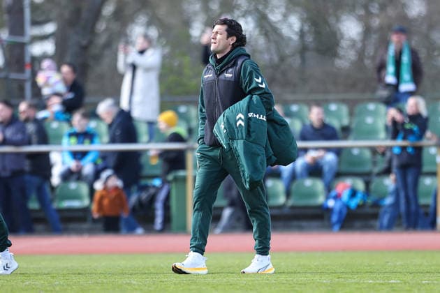 21.03.2026, xKWIx, Fußball, Regionalliga Nord, Herren, Saison 2025 2026, SV Werder Bremen II - SV Drochtersen Assel, Weserstadion Platz 11: Nelson Valdez (Werder Bremen II Cheftrainer) xKamilxWilkowskixPressefotoKochx Niedersachsen Deutschland *** 21 03 2026, xKWIx, Football, Regionalliga Nord, Men, Season 2025 2026, SV Werder Bremen II SV Drochtersen Assel, Weserstadion Platz 11 Nelson Valdez Werder Bremen II Head Coach xKamilxWilkowskixPressefotoKochx Niedersachsen Germany