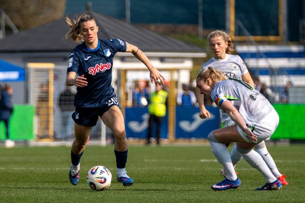 Google Pixel Women Bundesliga TSG Hoffenheim vs VfL Wolfsburg, Dietmar Hopp Stadion, 21 03 2026 On the ball Selina Cerci TSG Hoffenheim Women, 29 Google Pixel Women Bundesliga TSG Hoffenheim vs VfL Wolfsburg, Dietmar Hopp Stadion, 21 03 2026 DFB DFL REGULATIONS PROHIBIT ANY USE OF PHOTOGRAPHS AS IMAGE SEQUENCES AND OR QUASI VIDEO Copyright: xBEAUTILUSxSPORTS Hillx