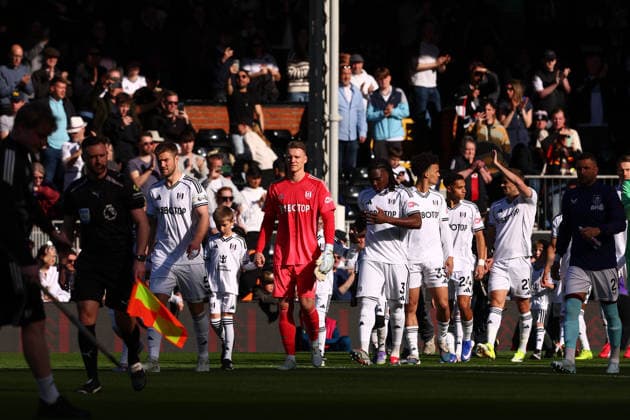 21st March 2026; Craven Cottage, Fulham, London, England; Premier League Football, Fulham versus Burnley; Fulham players walking onto the pitch before kick off  JPxFletcher Content restricted for UK based newspaper